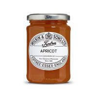 Tiptree Apricot Conserve